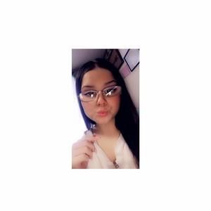 Meet your Posher, Adriana